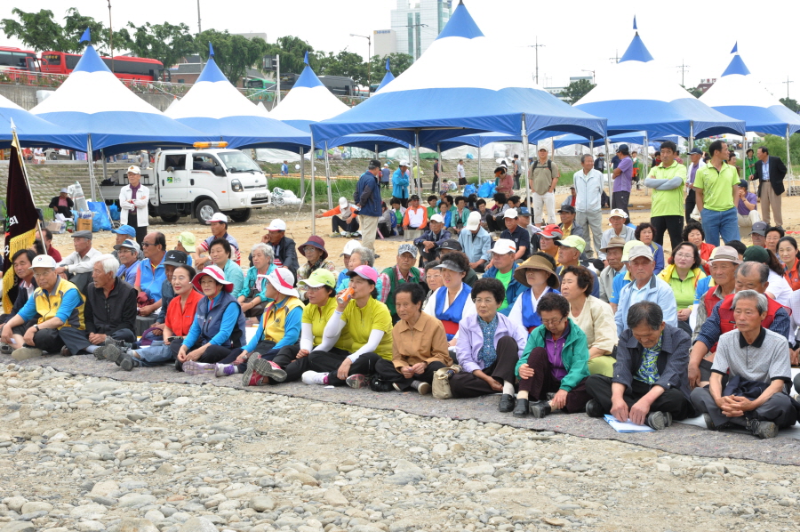2013윷놀이대회008.JPG